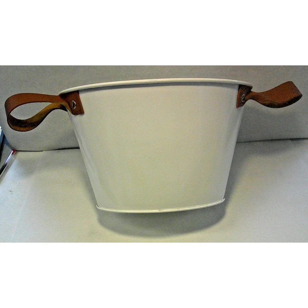 FLOWERS AND GARDEN WHITE BUCKET WITH BROWN LEATHER STRAPS‎